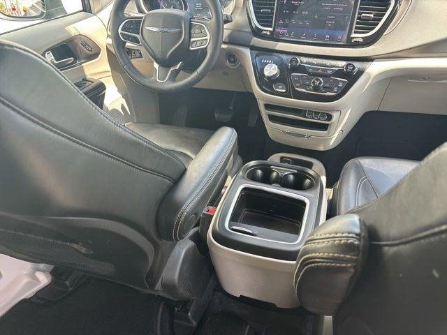 Chrysler Pacifica Touring L 2023