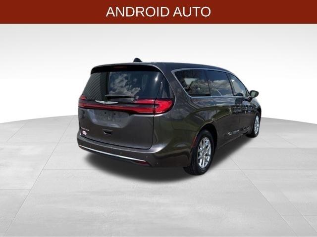 Chrysler Pacifica Touring L 2023