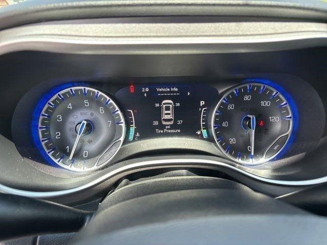 Chrysler Pacifica Touring L 2023