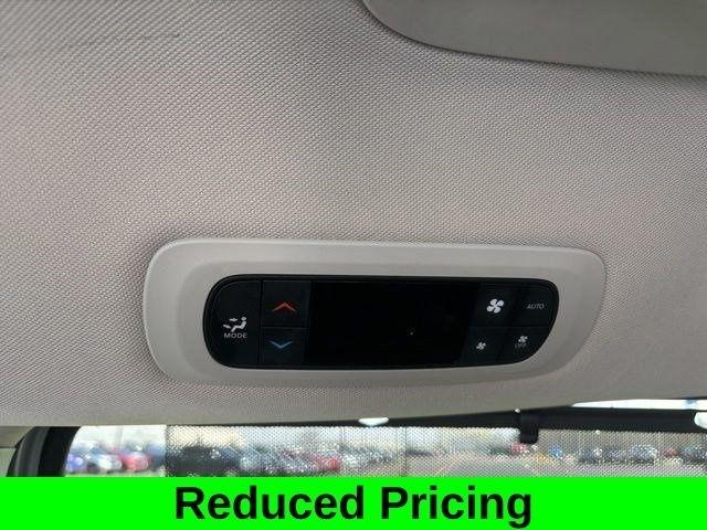 Chrysler Pacifica Touring L 2024
