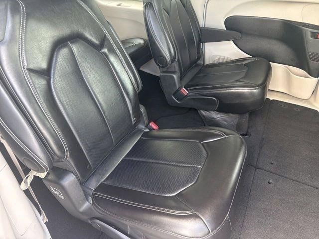 Chrysler Pacifica Touring L 2024