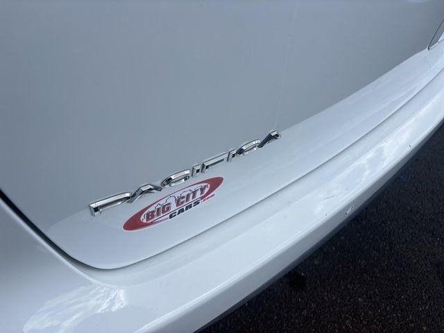 Chrysler Pacifica Touring L 2024