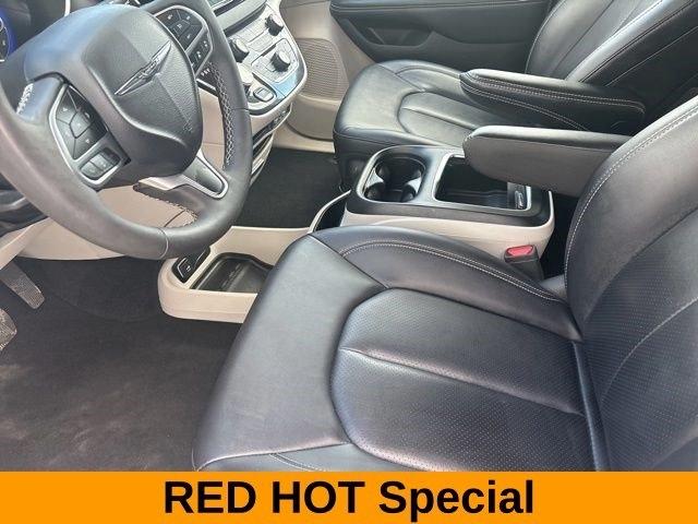 Chrysler Pacifica Touring L 2024