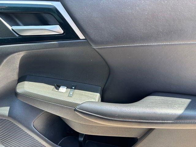 Mitsubishi Outlander SE 4WD 2022