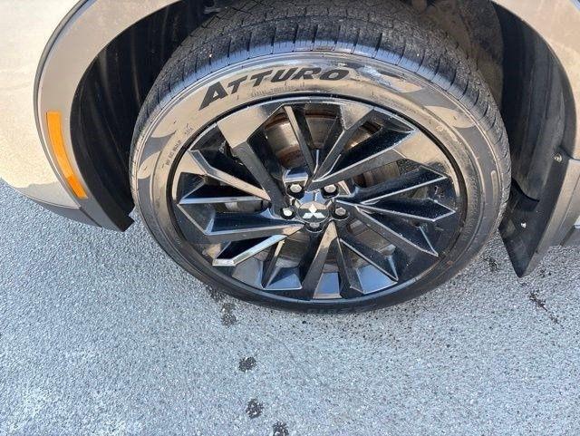 Mitsubishi Outlander SE 4WD 2022