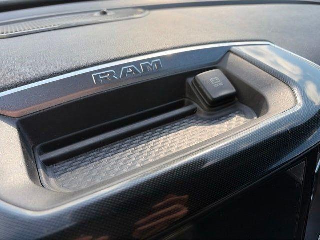 RAM 1500 Laramie Crew Cab SWB 4WD 2022