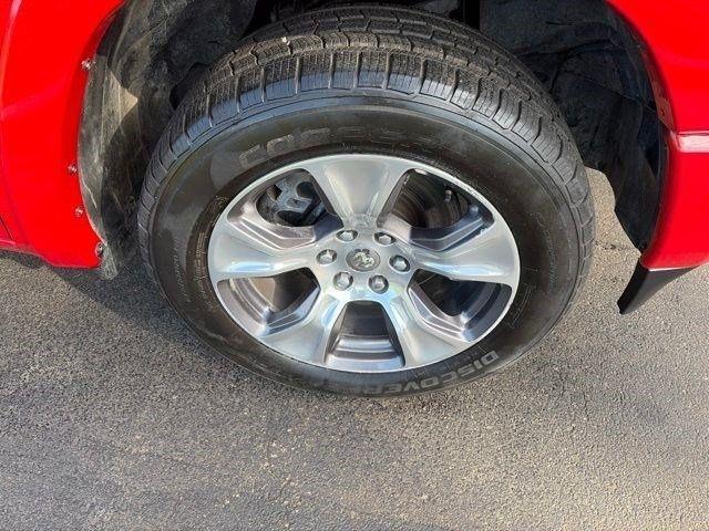 RAM 1500 Laramie Crew Cab SWB 4WD 2022