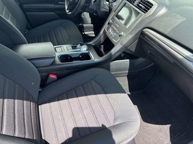 Ford Fusion Hybrid SE 2019