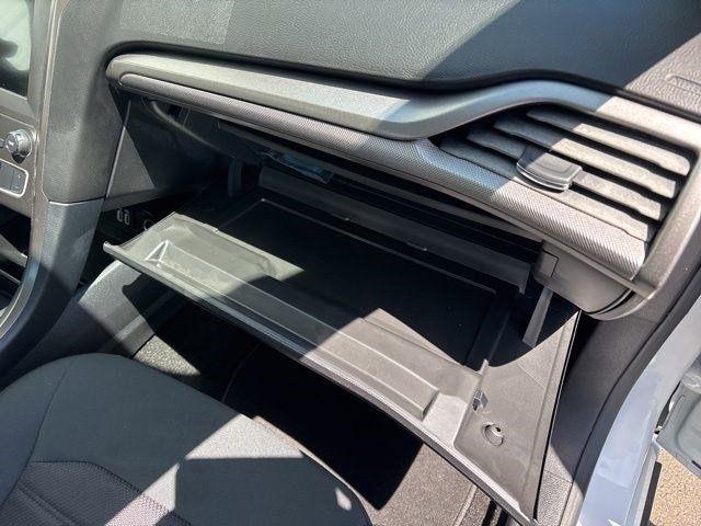 Ford Fusion Hybrid SE 2019