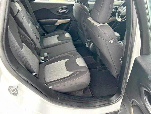 Jeep Cherokee  2017