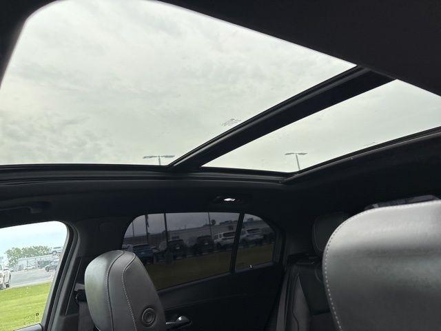 Cadillac XT4 Premium Luxury AWD 2021