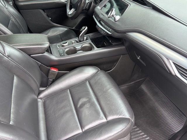 Cadillac XT4 Premium Luxury AWD 2021
