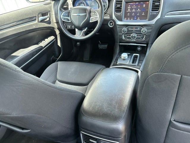 Chrysler 300 Touring 2021