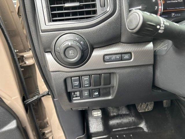 Nissan Titan PRO-4X Crew Cab 4WD 2021