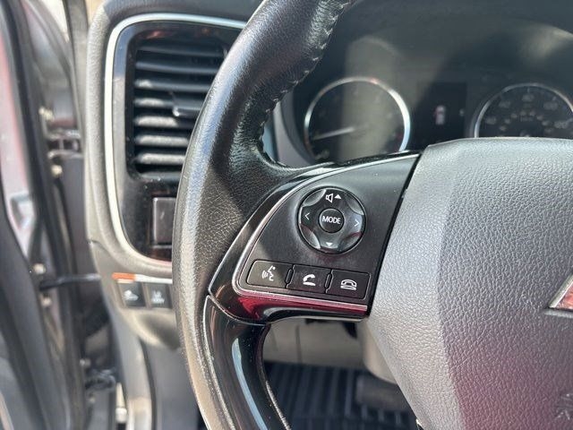 Mitsubishi Outlander SE 2WD 2020