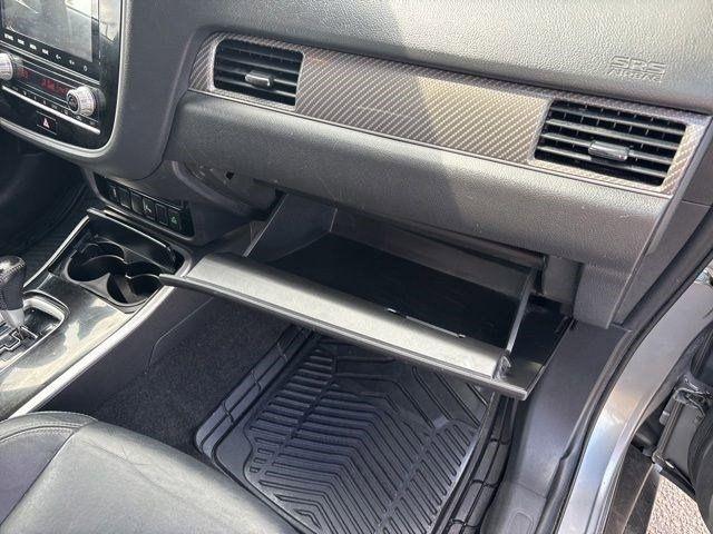 Mitsubishi Outlander SE 2WD 2020