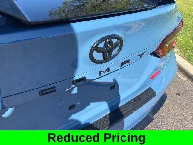 Toyota Camry  2022
