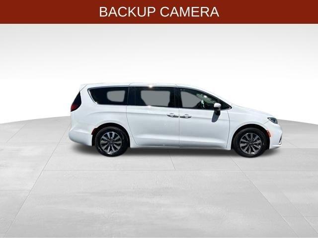 Chrysler Pacifica Hybrid Touring L 2023
