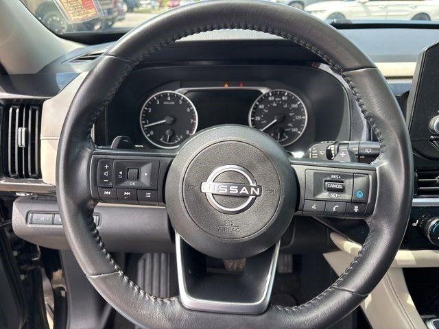 Nissan Pathfinder SV 4WD 2024