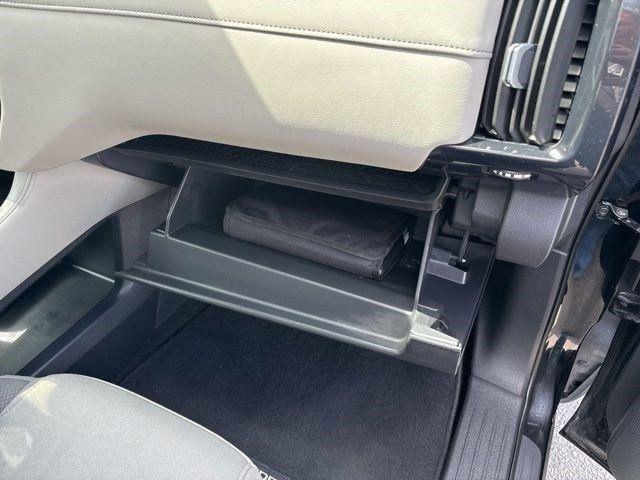 Nissan Pathfinder SV 4WD 2024