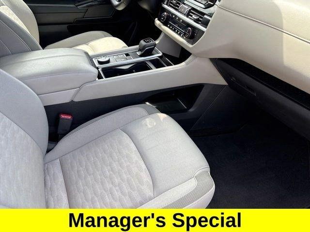 Nissan Pathfinder SV 4WD 2024