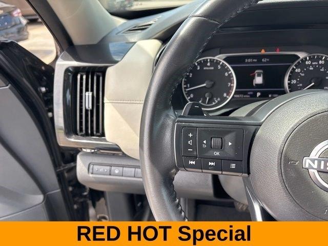 Nissan Pathfinder SV 4WD 2024