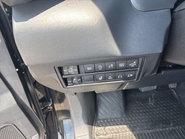 Toyota Tundra Platinum CrewMax 4WD 2022