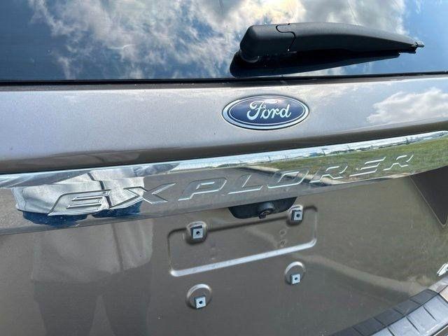 Ford Explorer XLT AWD 2021