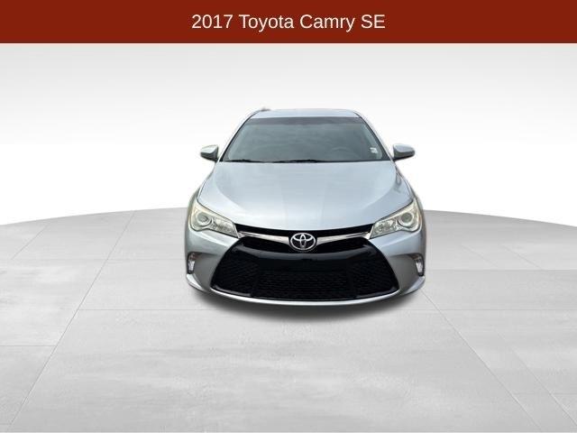Toyota Camry SE 2017
