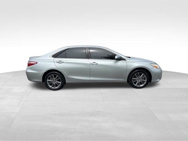 Toyota Camry SE 2017