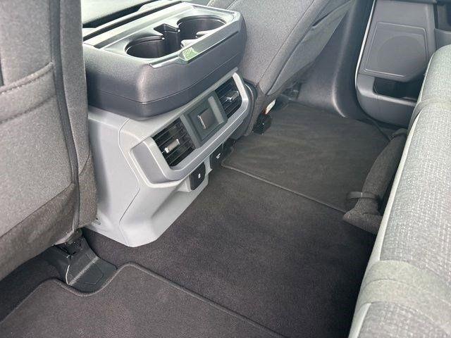 Ford F-150 XLT SuperCrew 4WD 2025