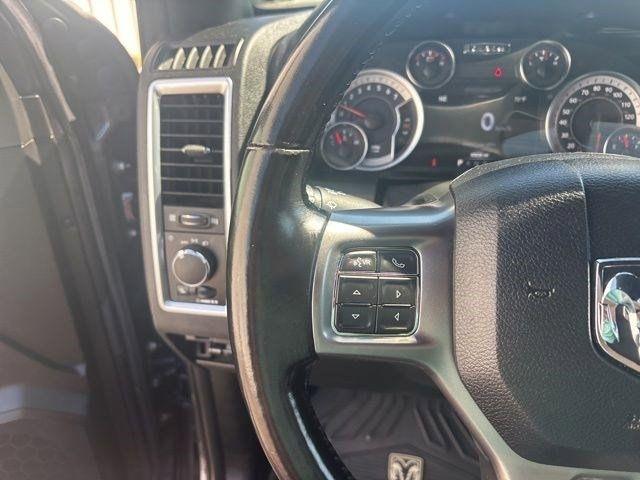 RAM 1500 Classic Tradesman Crew Cab SWB 4WD 2021