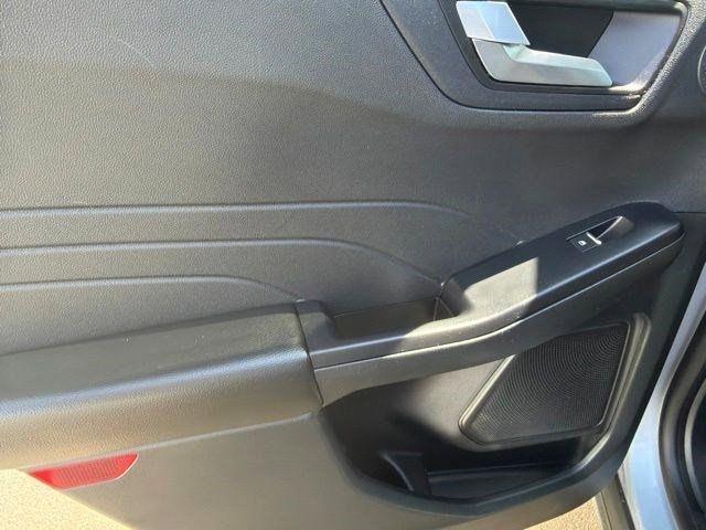 Ford Escape Titanium 4WD 2022