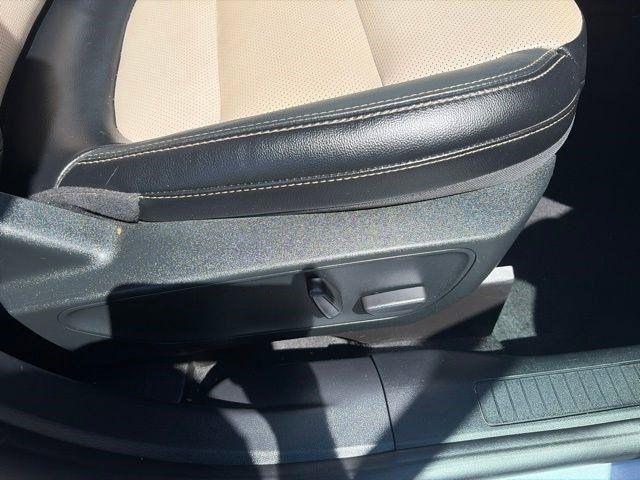 Ford Escape Titanium 4WD 2022