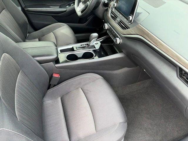 Nissan Altima 2.5 SV 2024