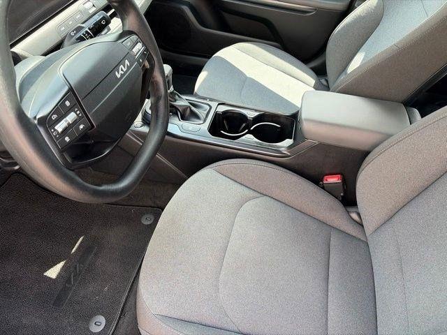 Kia K4 LX 2025