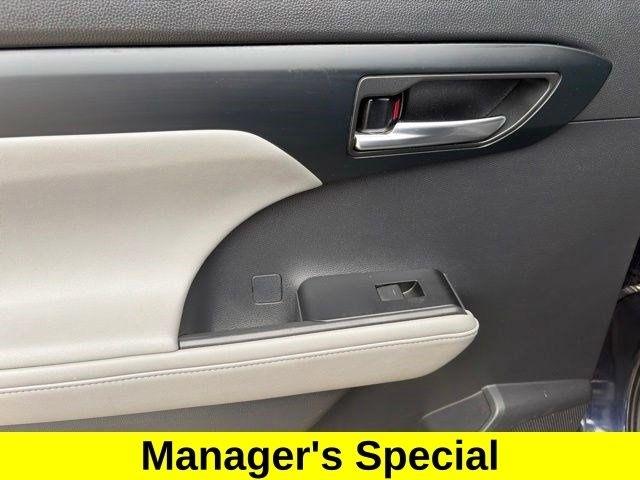 Toyota Highlander XLE Nav AWD V6 2020