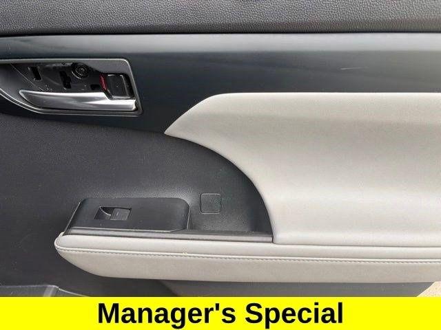 Toyota Highlander XLE Nav AWD V6 2020