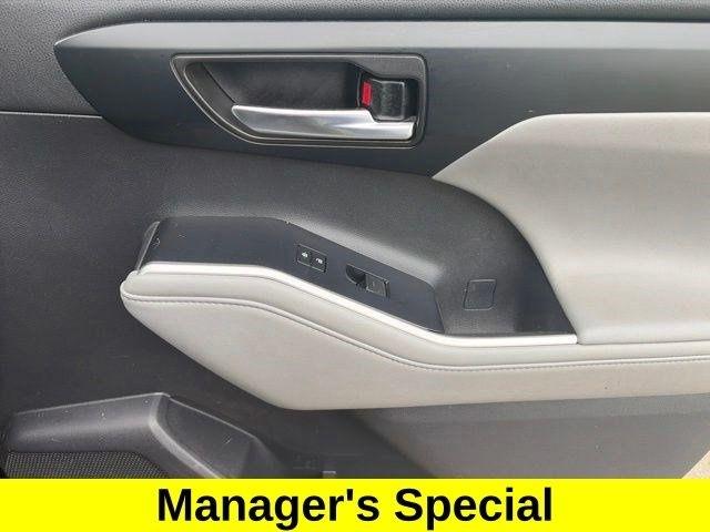 Toyota Highlander XLE Nav AWD V6 2020