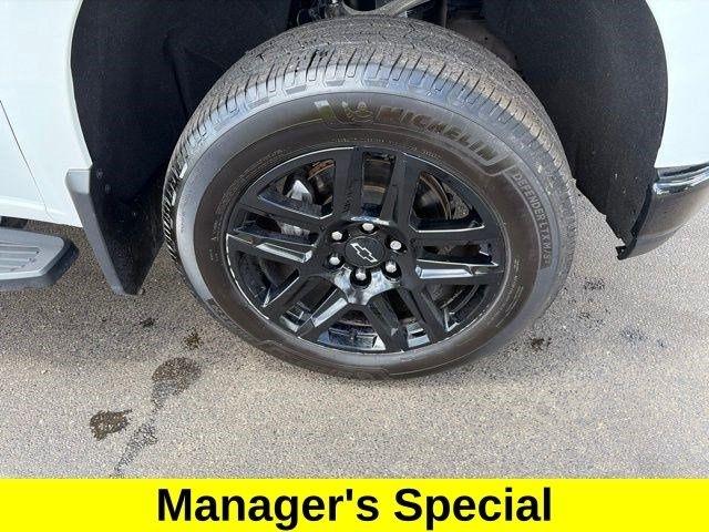 Chevrolet Silverado 1500 Limited LT Trail Boss Crew Cab 4WD 2022