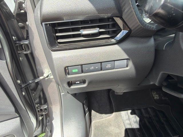 Nissan Sentra SV 2025