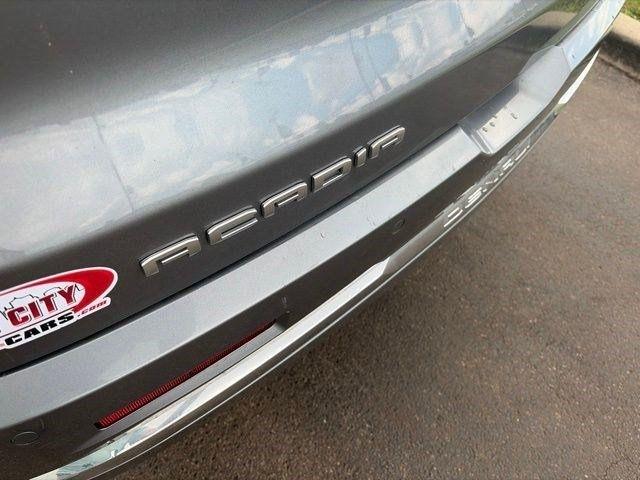 GMC Acadia Denali AWD 2021