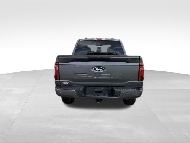 Ford F-150 STX SuperCrew 4WD 2025
