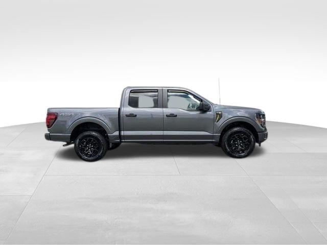 Ford F-150 STX SuperCrew 4WD 2025