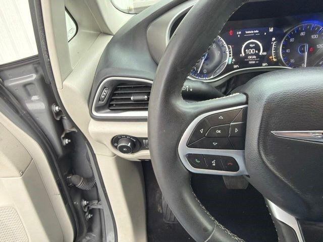 Chrysler Pacifica Touring L 2023