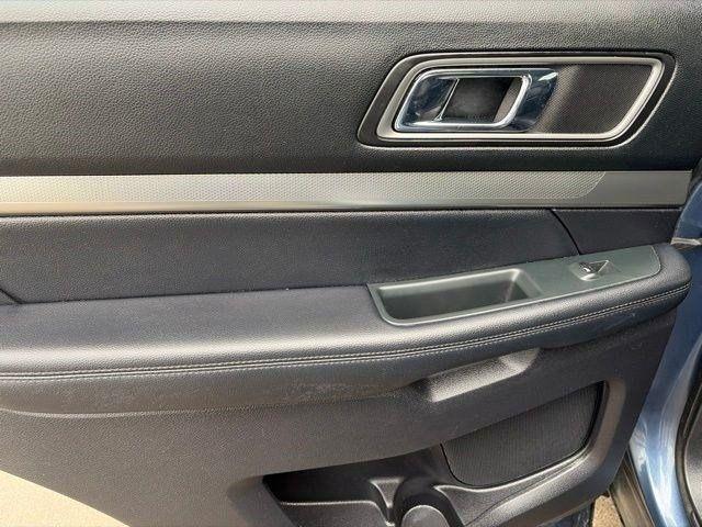 Ford Explorer XLT FWD 2019