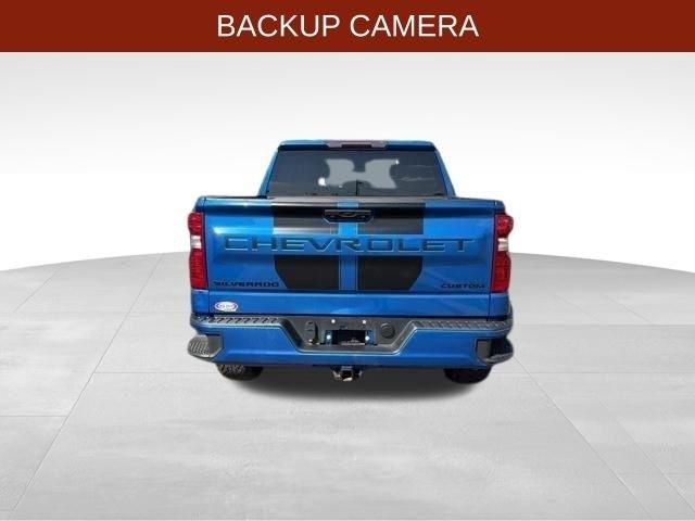 Chevrolet Silverado 1500 Custom Crew Cab 4WD 2024