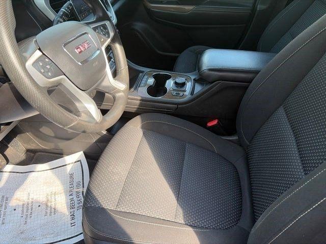 GMC Acadia SLE 2022