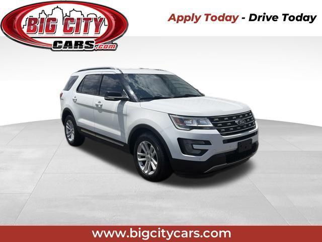 2017 Ford Explorer XLT V6 FWD's photo