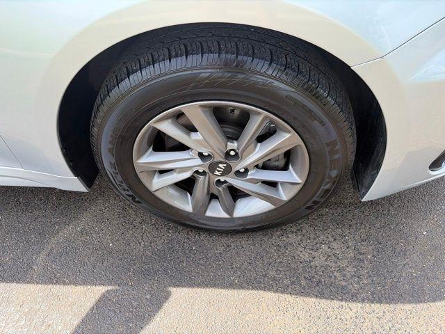 Kia Optima LX 2020